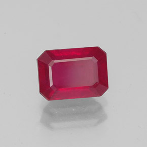 Rubis rouge naturelle taille émeraude, 1,59 ct, VS-SI