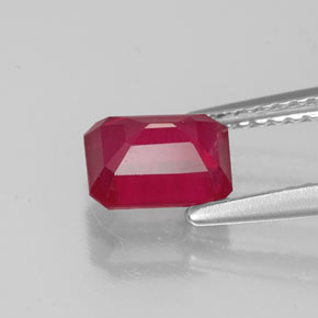 Rubis rouge naturelle taille émeraude, 1,52 ct, VS-SI