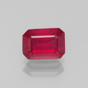 Rubis rouge naturelle taille émeraude, 1,27 ct, VS-SI