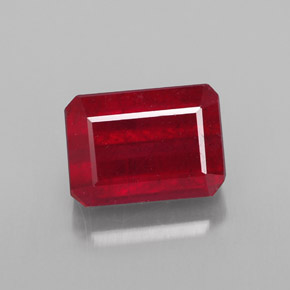 Rubis rouge naturelle taille émeraude, 1,87 ct, SI
