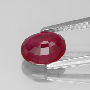 Rubis rouge naturelle coupe ovale, 1,53 ct, VS-SI