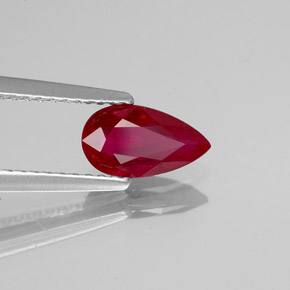 Rubis rouge naturelle en forme de poire, 1,02 ct, VS