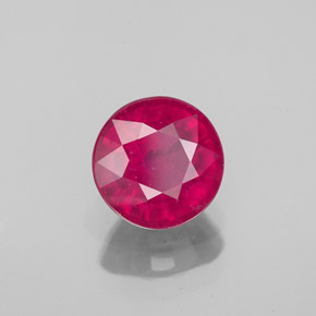 Rubis rouge naturelle coupe roude, 1,70 ct, VS-SI