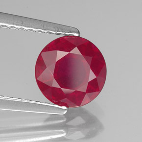 Rubis rouge naturelle coupe roude, 1,50 ct, VS-SI