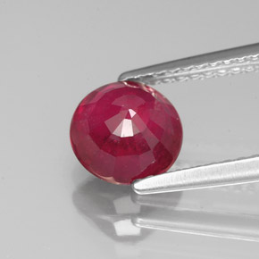 Rubis rouge naturelle coupe roude, 1,65 ct, VS-SI