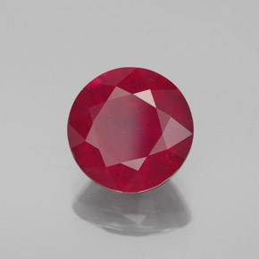 Rubis rouge naturelle coupe roude, 3,67 ct, VS-SI