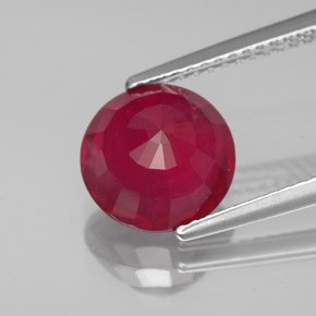 Rubis rouge naturelle coupe roude, 3,67 ct, VS-SI