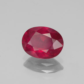 Rubis rouge naturelle coupe ovale, 1,62 ct, VS-SI