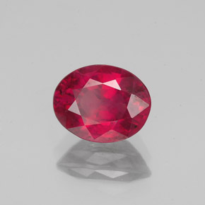 Rubis rouge naturelle coupe ovale, 1,57 ct, VS-SI