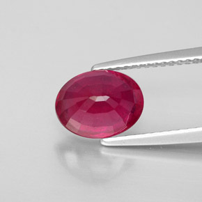 Rubis rouge naturelle coupe ovale, 2,86 ct, VS-SI