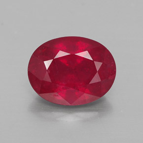 Rubis rouge naturelle coupe ovale, 2,66 ct, VS-SI