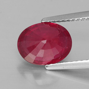 Rubis rouge naturelle coupe ovale, 2,66 ct, VS-SI