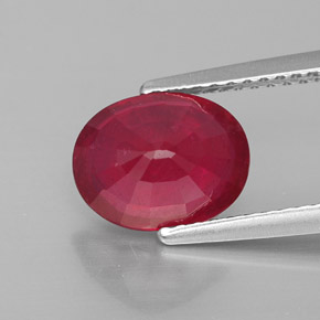 Rubis rouge naturelle coupe ovale, 2,81 ct, VS-SI