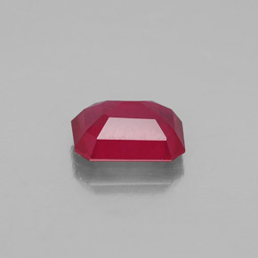 Rubis rouge naturelle taille émeraude, 1,72 ct, VS-SI