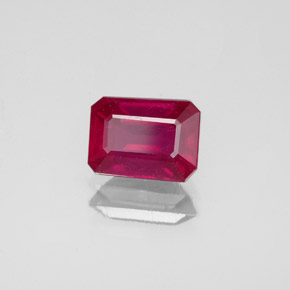 Rubis rouge naturelle taille émeraude, 1,94 ct, VS-SI