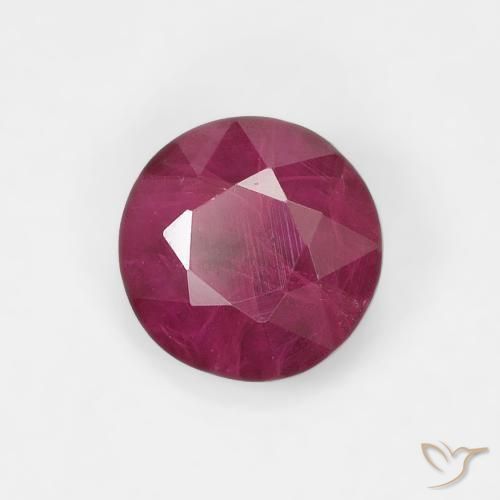 Rubis Rouge foncé naturelle Tour, 0.82 ct, VS-SI