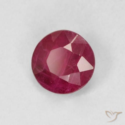 Rubis Cramoisi profond naturelle Tour, 0.79 ct, VS-SI