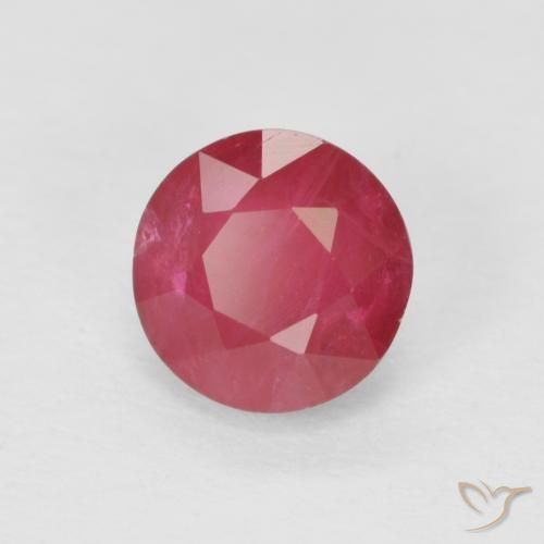 Rubis Cramoisi profond naturelle Tour, 0.92 ct, VS-SI