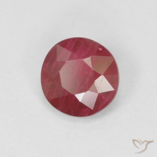 Rubis Rouge moyen naturelle Tour, 0.87 ct, VS-SI