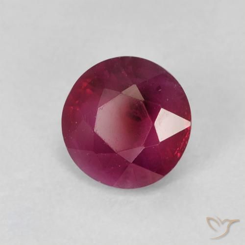 Rubis Rouge moyen naturelle Tour, 0.97 ct, VS-SI