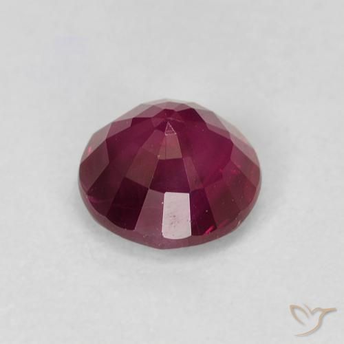 Rubis Rouge moyen naturelle Tour, 0.97 ct, VS-SI