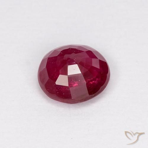 Rubis Rouge moyen naturelle Tour, 0.72 ct, VS-SI