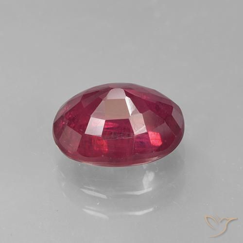 Rubis Rouge Rosâtre naturelle ovale, 1.73 ct, VS-SI