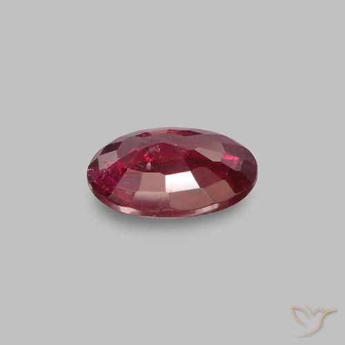 Rubis Vin rouge naturelle Coupe ovale, 0.49 ct, VS-SI
