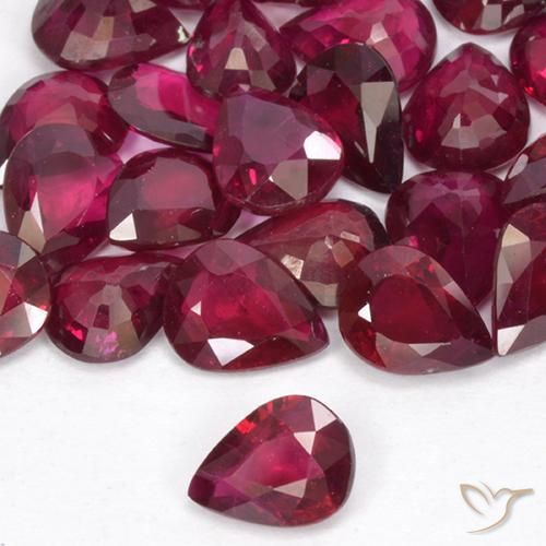 Rubis Rouge moyen naturelle En forme de poire, 0.34 ct, VS-SI