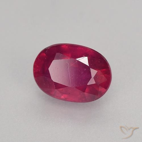 Rubis Rouge moyen-foncé naturelle ovale, 0.93 ct, VS-SI