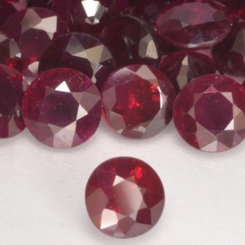 Rubis Rouge foncé naturelle Tour, 0.31 ct, VS-SI