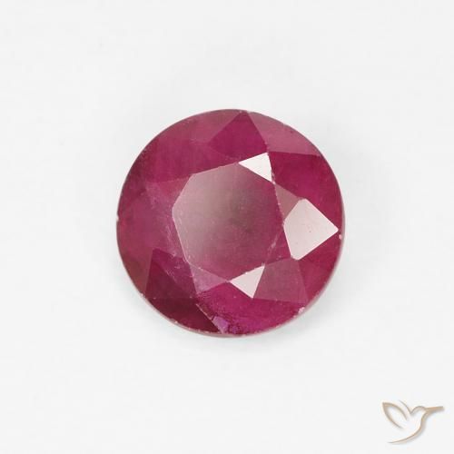 Rubis Rouge foncé naturelle Tour, 0.80 ct, VS-SI