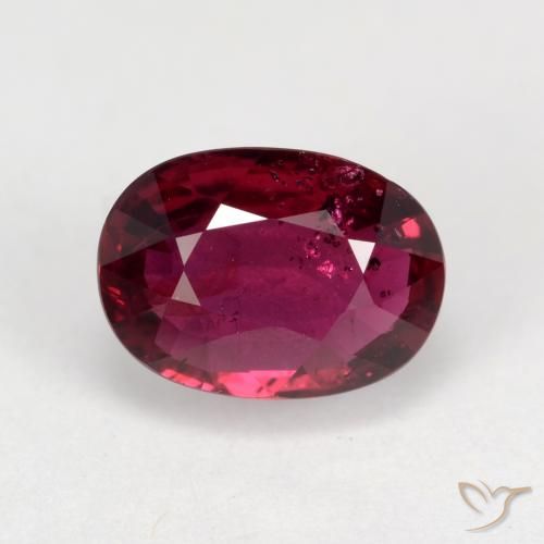 Rubis Rouge groseille naturelle ovale, 1.37 ct, VS-SI