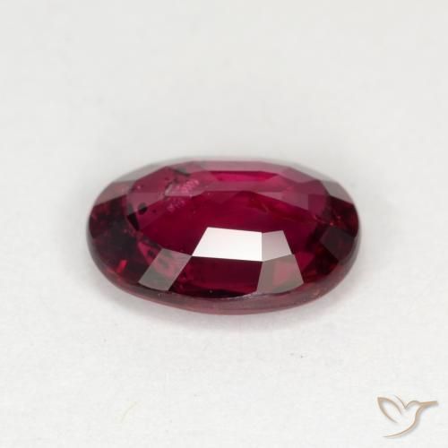 Rubis Rouge groseille naturelle ovale, 1.37 ct, VS-SI