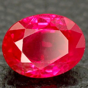 Rubis rouge naturelle coupe ovale, 1,03 ct, VS-SI