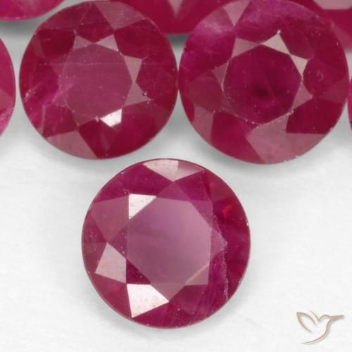 Rubis Rouge moyen naturelle Tour, 0.59 ct, VS-SI