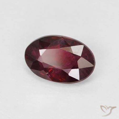 Rubis Rouge foncé naturelle ovale, 0.49 ct, VS-SI