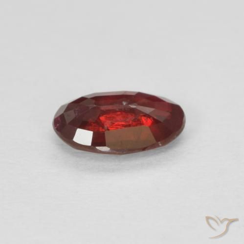 Rubis Rouge vif naturelle ovale, 0.46 ct, VS-SI