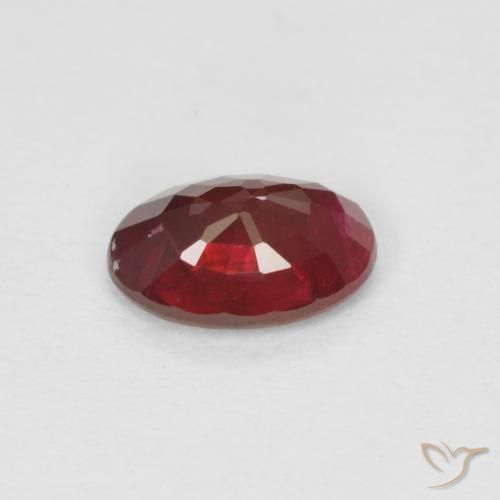 Rubis Vin rouge naturelle ovale, 0.55 ct, VS-SI