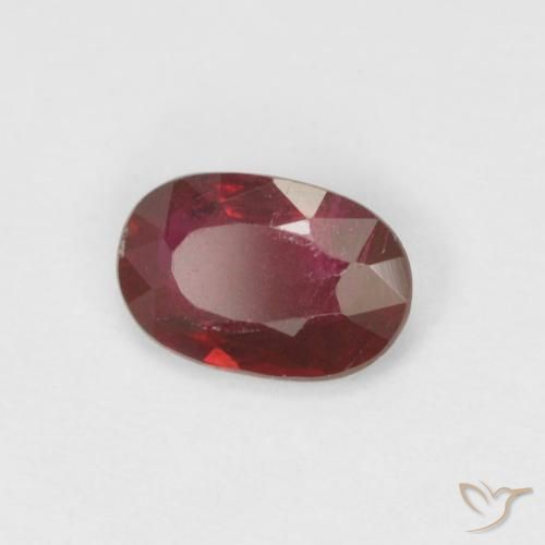 Rubis Vin rouge naturelle ovale, 0.49 ct, VS-SI