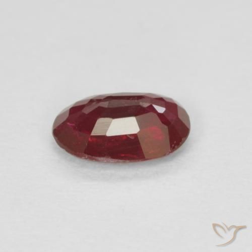 Rubis Vin rouge naturelle ovale, 0.49 ct, VS-SI