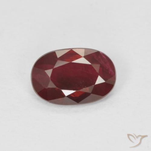 Rubis Vin rouge naturelle ovale, 0.57 ct, VS-SI