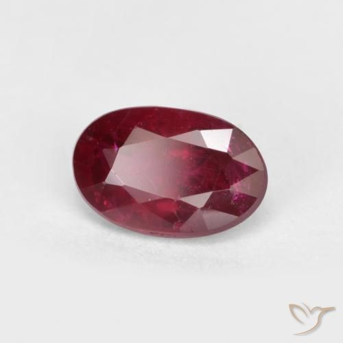 Rubis Rouge sang naturelle ovale, 0.55 ct, VS-SI