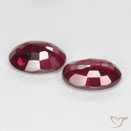 Shop natural 1.11ct Rouge foncé Rubis gems, ovale, from Myanmar at GemSelect. In stock, global shipping!