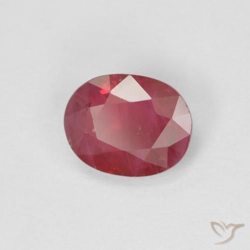 Rubis Rouge moyen naturelle ovale, 1.02 ct, VS-SI