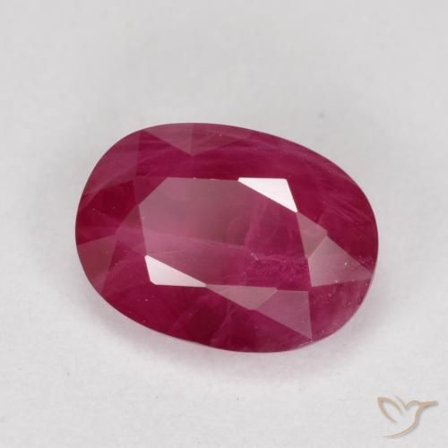 Rubis Rouge moyen naturelle ovale, 1.05 ct, VS-SI