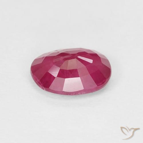 Rubis Medium Dark-Red naturelle ovale, 1.02 ct, VS-SI