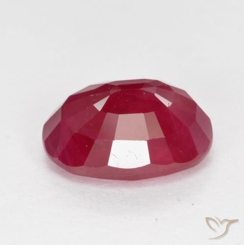 Rubis Rouge confiture naturelle ovale, 1.28 ct, VS-SI