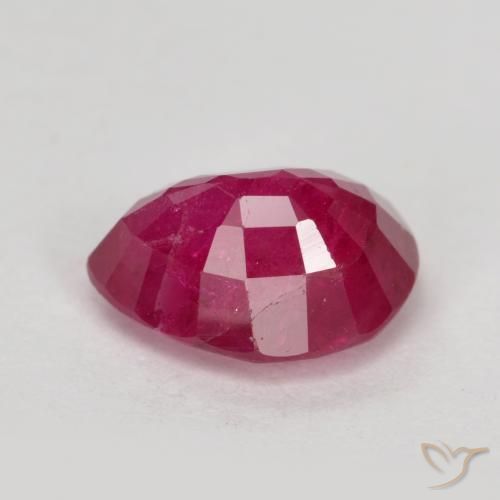 Rubis Rouge moyen naturelle En forme de poire, 1.39 ct, VS-SI