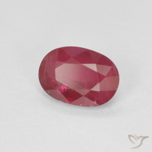 Rubis Rouge foncé naturelle ovale, 1.04 ct, SI
